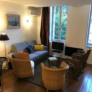 Appartement Duplex Face Au Palais Avignon